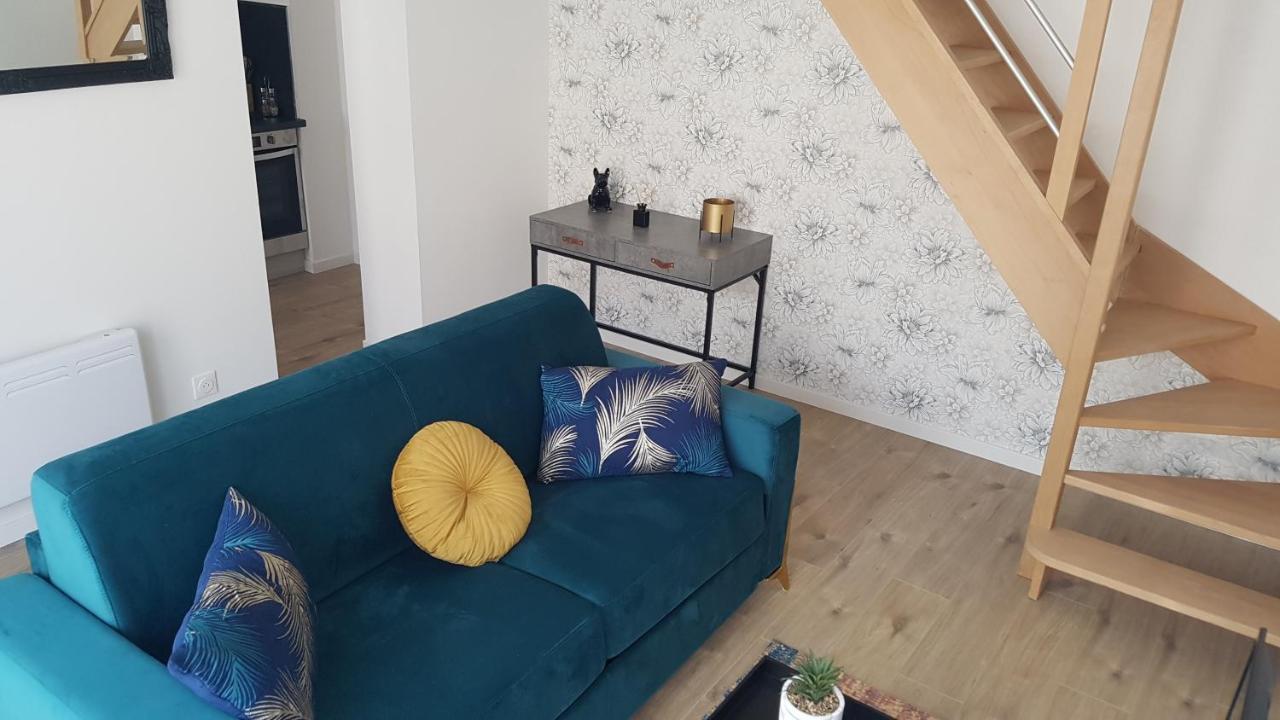 L'Aurore Doree, Duplex Renove - Parking Prive - Wifi Gratuit Apartman Saint-Quentin  Kültér fotó